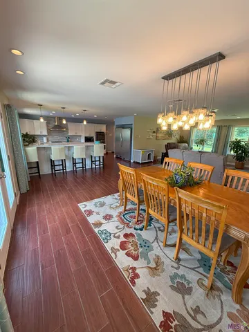 $590,000 | 301 Efferson Lane, Greensburg, LA 70441