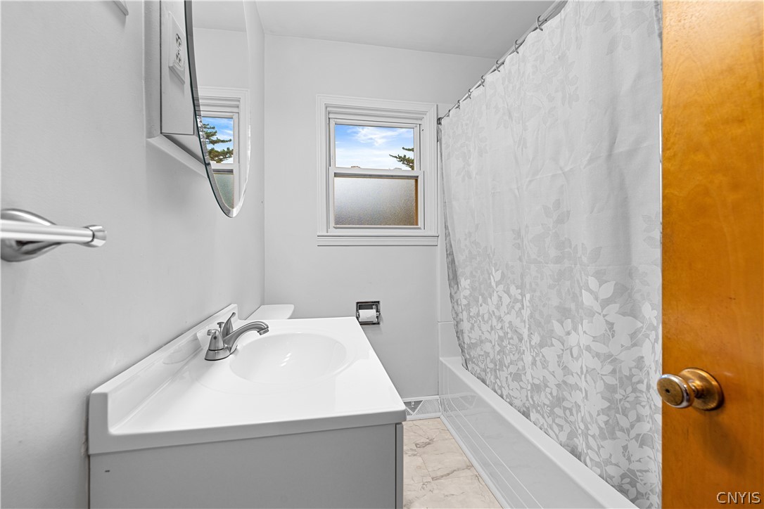 6 Roman Road New Hartford, NY 13413 - Photo 21 of 27