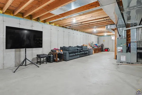 $249,900 | 3808 Northwest Cherry Creek Drive, Topeka, KS 66618