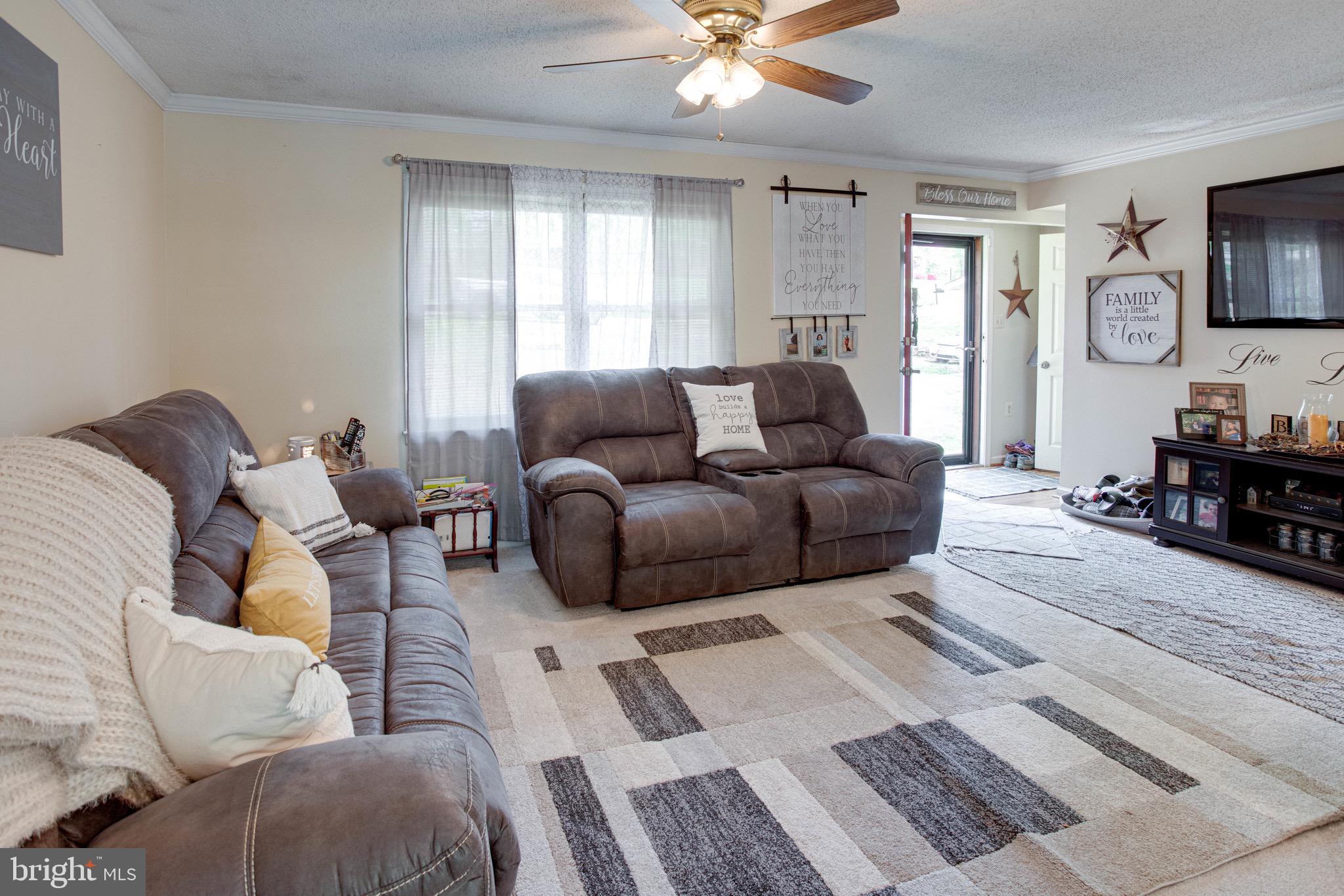 18343 Sharon Road Triangle, VA 22172 - Photo 18 of 46 Gallery Image 18