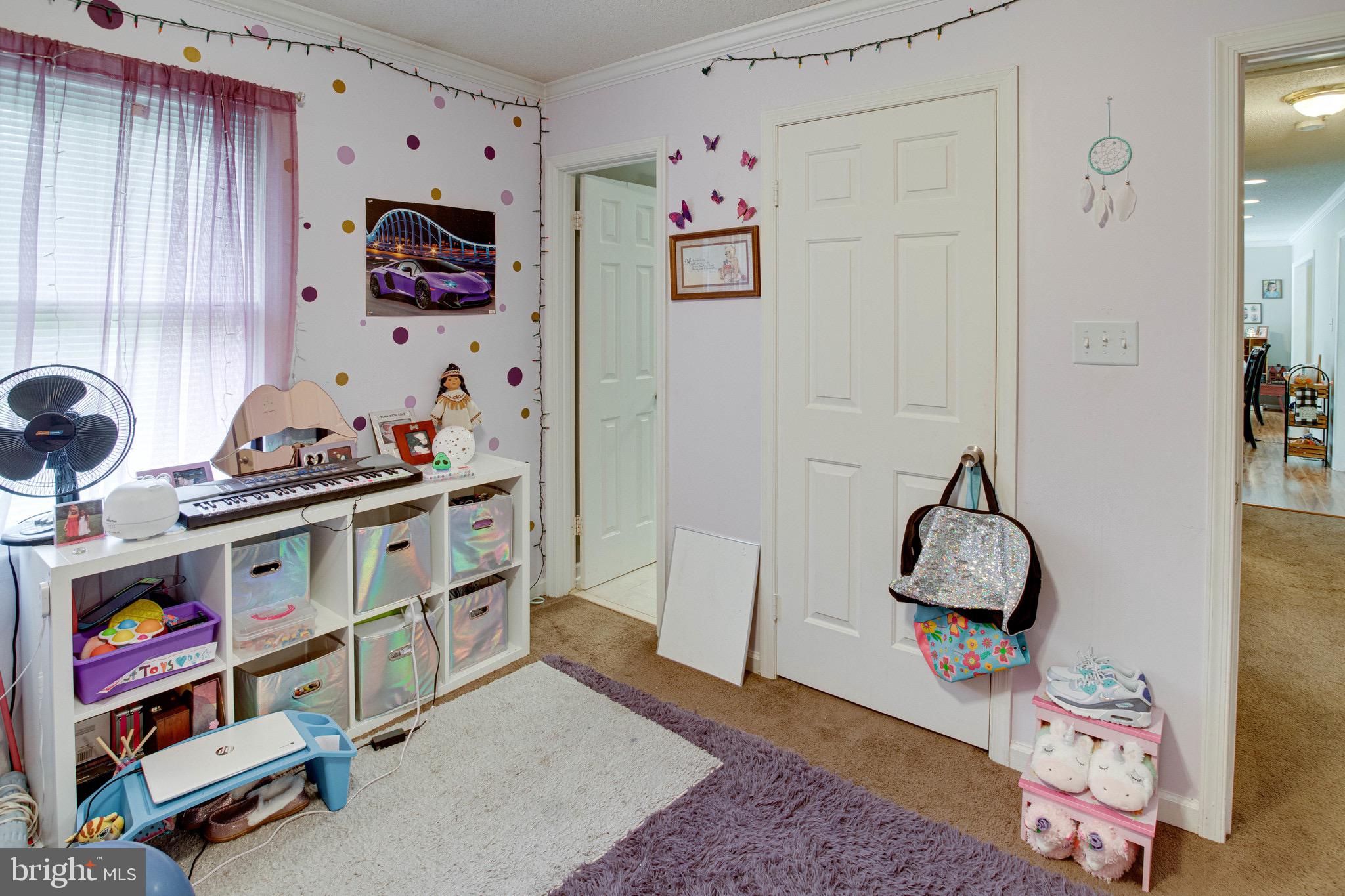 18343 Sharon Road Triangle, VA 22172 - Photo 8 of 46 Gallery Image 8