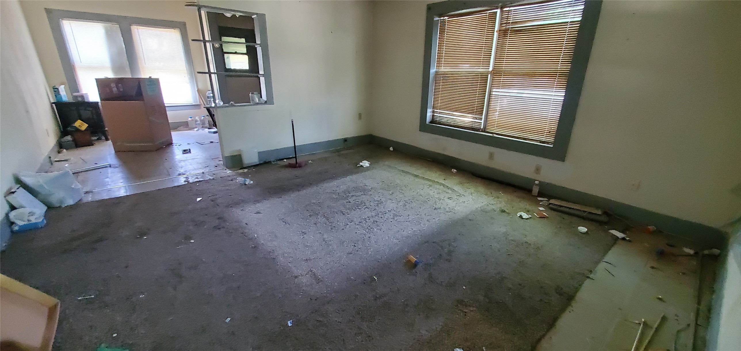 7335 Phillips Street Houston, TX 77088 - Photo 2 of 12