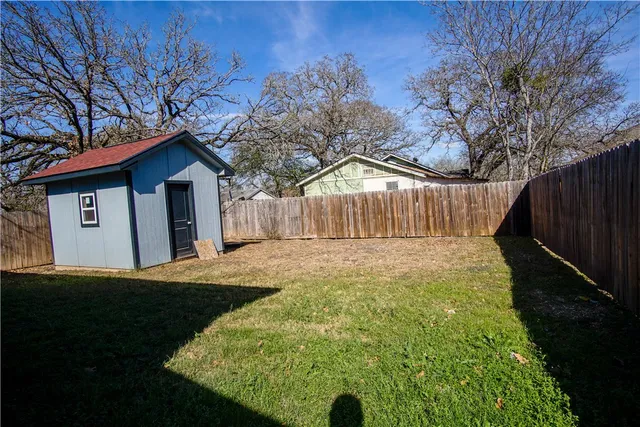 $255,000 | 1614 Louis Street, Bryan, TX 77803