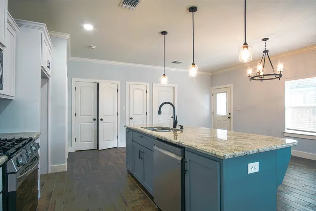 $255,000 | 1614 Louis Street, Bryan, TX 77803