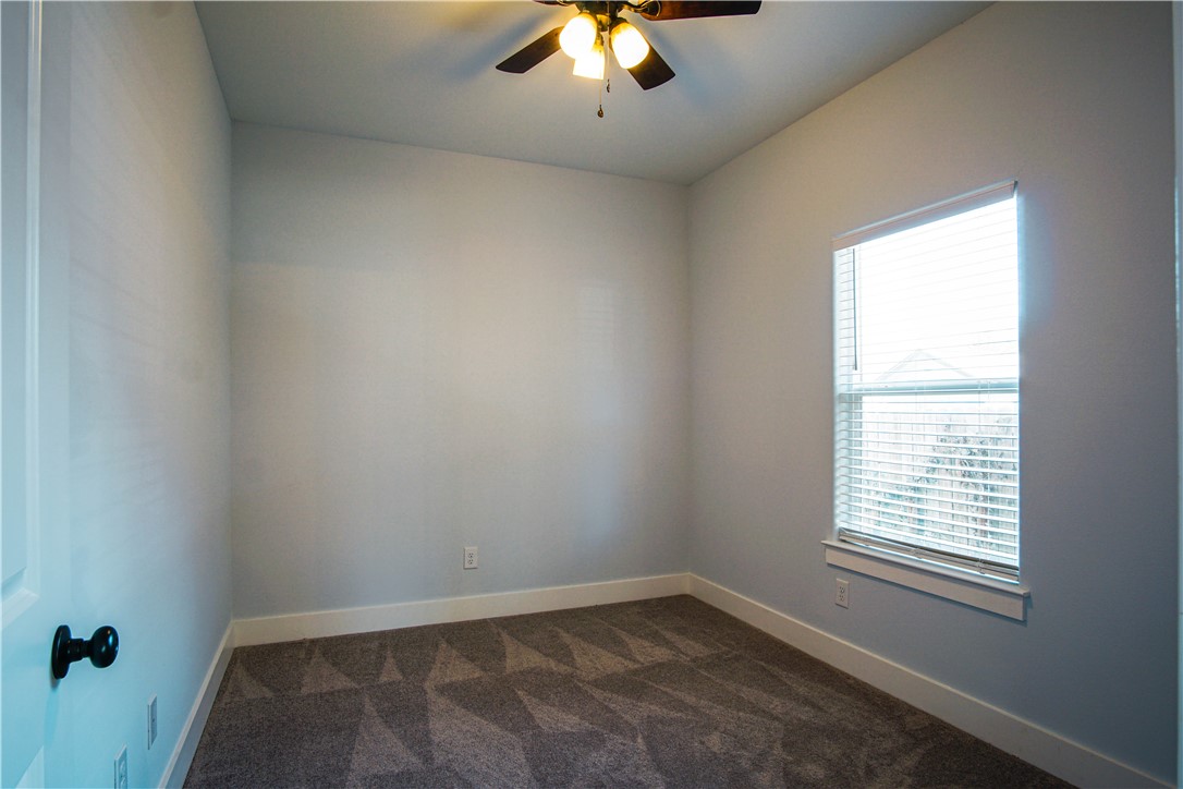 1614 Louis Street Bryan, TX 77803 - Photo 6 of 29