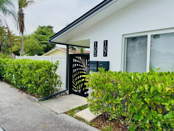 $3,500 | 105-107 Northeast 30th Court, Unit 107, Wilton Manors, FL 33334