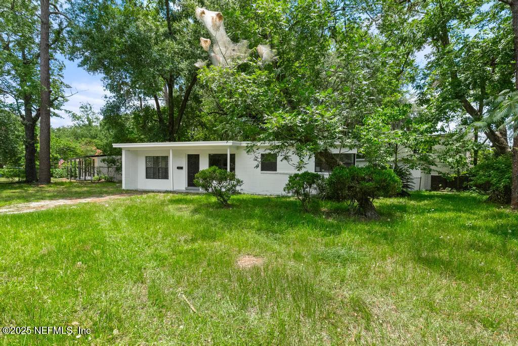 1946 Leonid Road Jacksonville, FL 32218 - Photo 3 of 37 1946 Leonid Rd-4