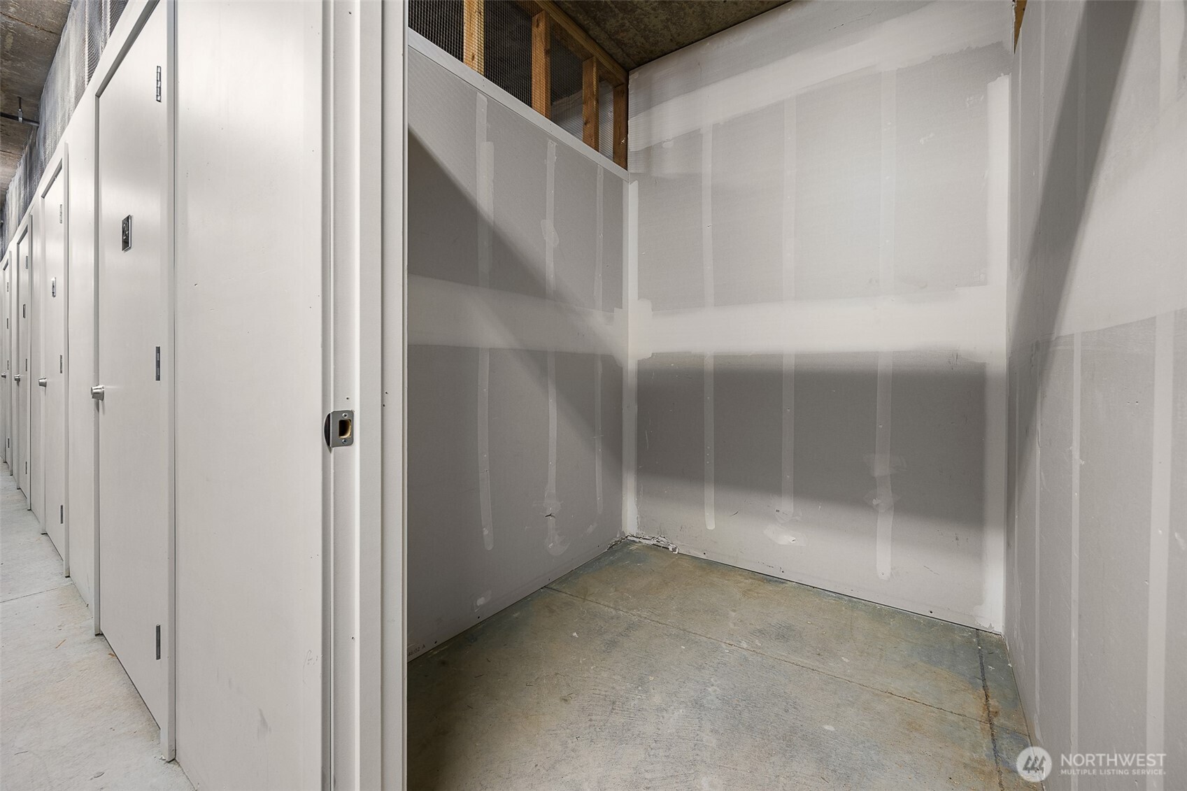 50 Pine Street, Unit 302 Edmonds, WA 98020 - Photo 32 of 40