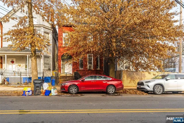 $630,000 | 267 6th Avenue West, Newark, NJ 07107