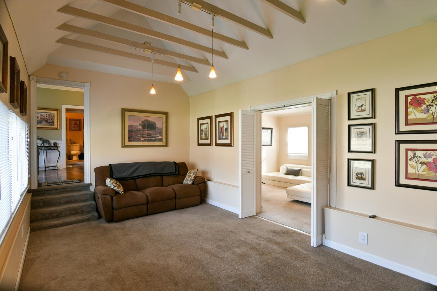 1416 Stanley Road Cincinnati, OH 45230 - Photo 19 of 28 Gallery Image 19