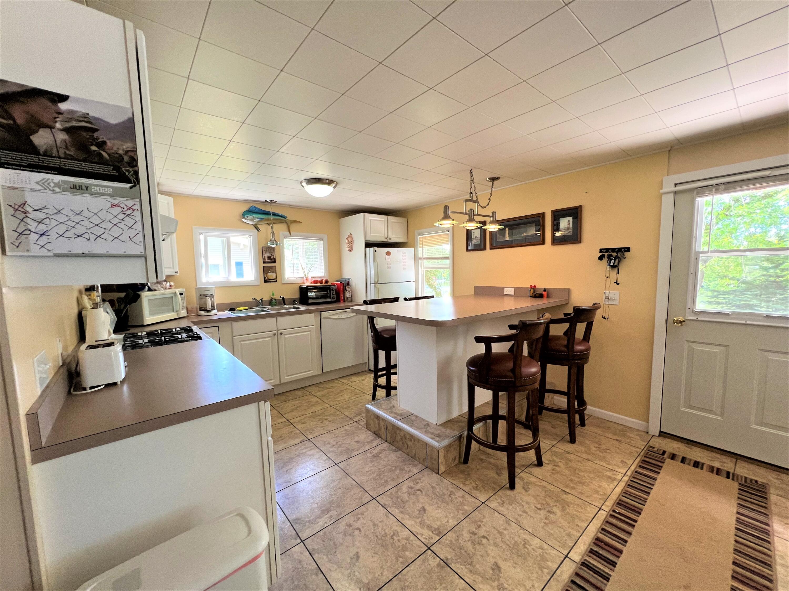 6513 North Black River Road Cheboygan, MI 49721 - Photo 15 of 34 Gallery Image 15