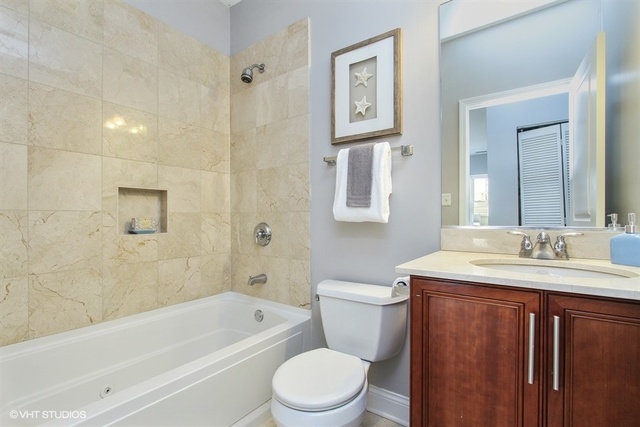 3416 North Racine Avenue, Unit 3 Chicago, IL 60657 - Photo 10 of 11