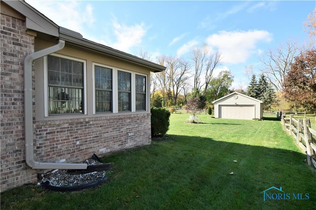 1036 Kinder Road Toledo, OH 43615 - Photo 4 of 30 Gallery Image 4