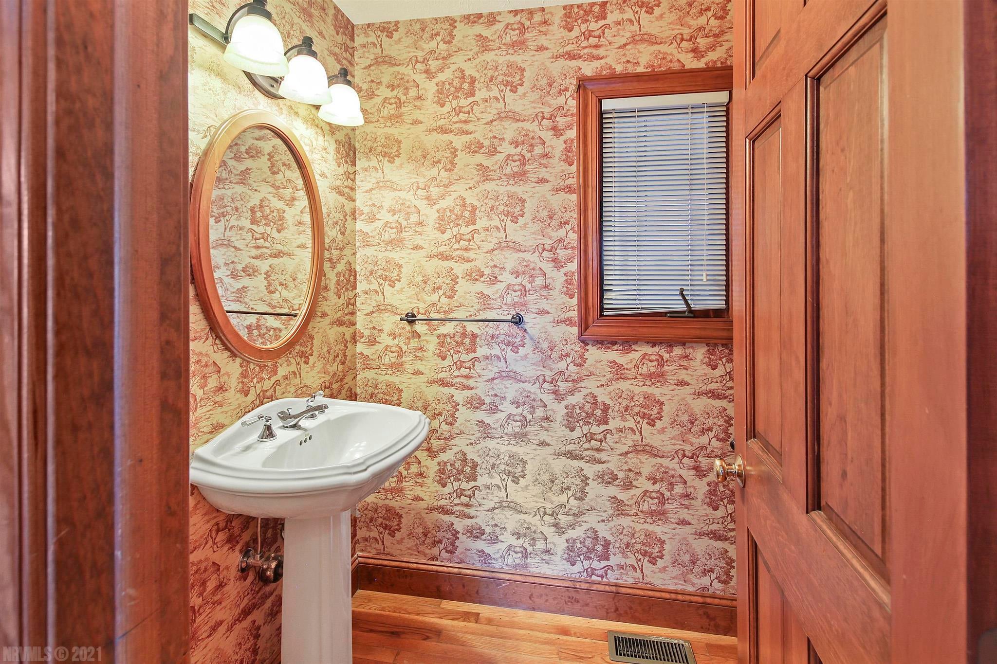 1370 Falcon Ridge Road Blacksburg, VA 24060 - Photo 32 of 83 Gallery Image 32