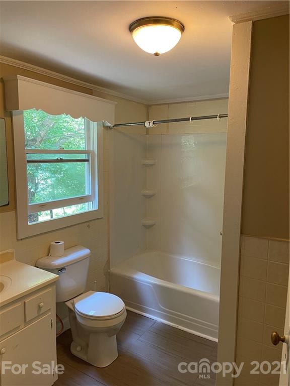 1736 Butler Hill Road Morganton, NC 28655 - Photo 4 of 11 Gallery Image 4