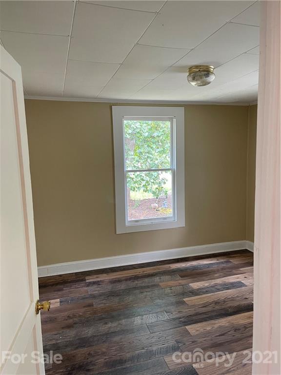 1736 Butler Hill Road Morganton, NC 28655 - Photo 5 of 11 Gallery Image 5