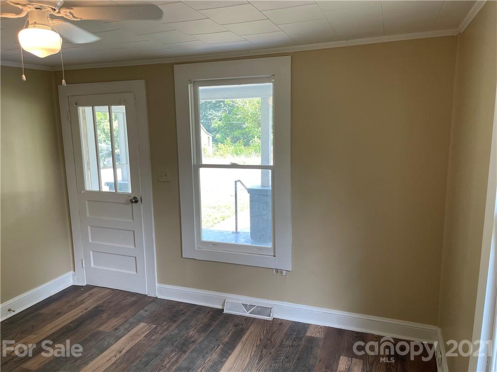 1736 Butler Hill Road Morganton, NC 28655 - Photo 8 of 11 Gallery Image 8
