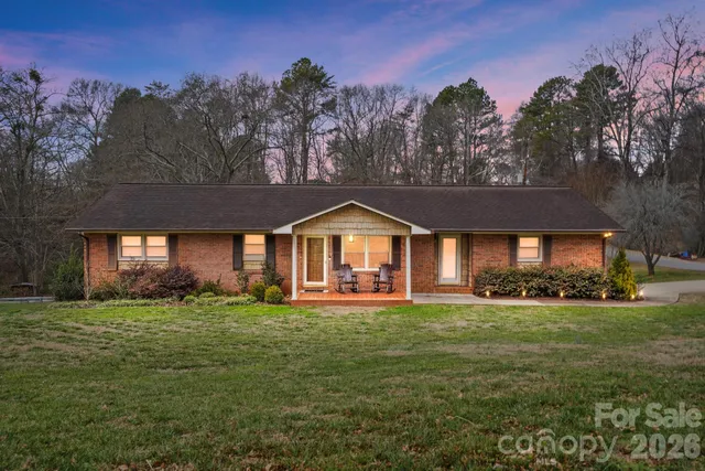 $375,000 | 3228 Springfield Drive, Lincolnton, NC 28092