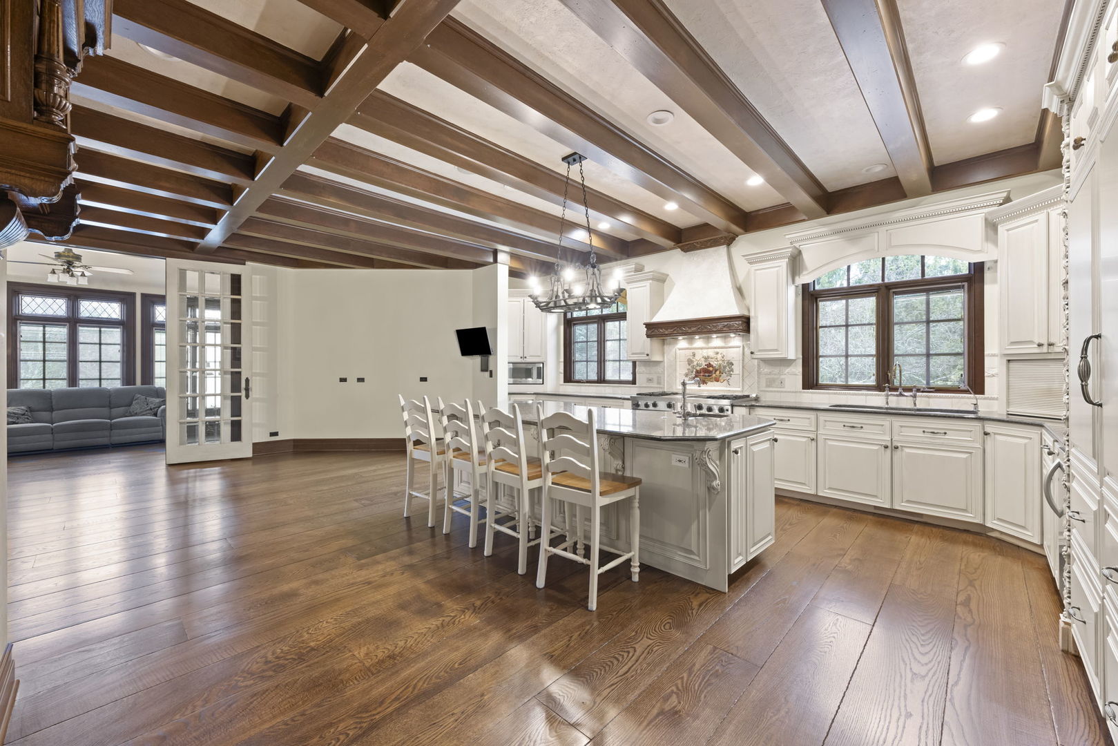 24W141 Hobson Road Naperville, IL 60540 - Photo 5 of 70