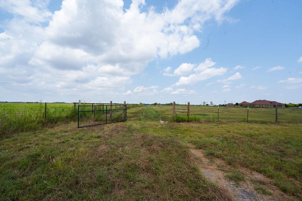 1901 Hunsucker Road Red Oak, TX 75152 - Photo 12 of 15 a view of an outdoor space and a yard