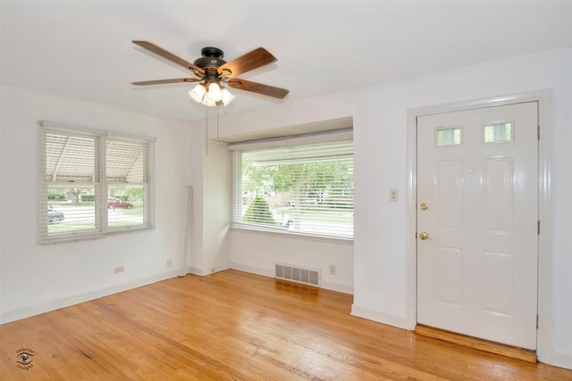 21207 Maple Street Matteson, IL 60443 - Photo 3 of 24