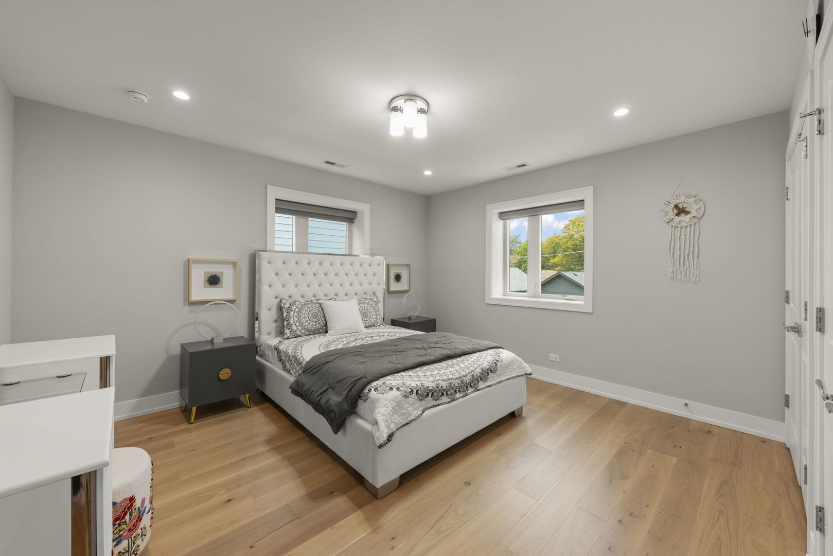 1126 Pitner Avenue Evanston, IL 60202 - Photo 28 of 48 a bedroom with a bed and a window