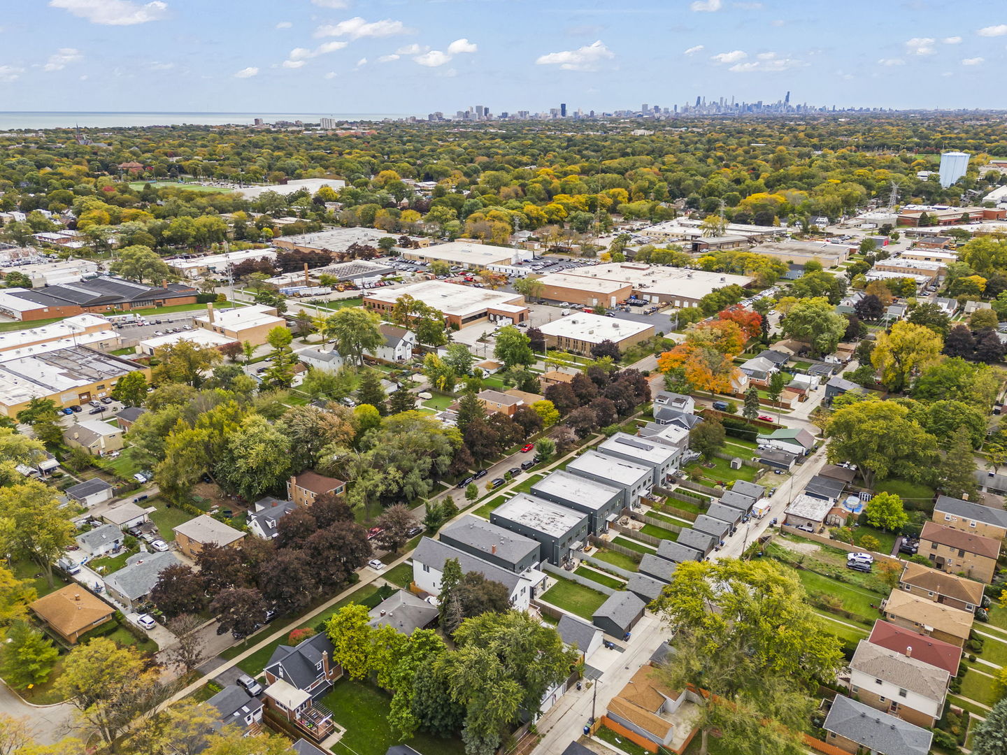 1126 Pitner Avenue Evanston, IL 60202 - Photo 44 of 48 an aerial view of residential building and lake