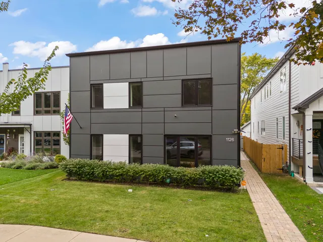 $1,250,000 | 1126 Pitner Avenue, Evanston, IL 60202