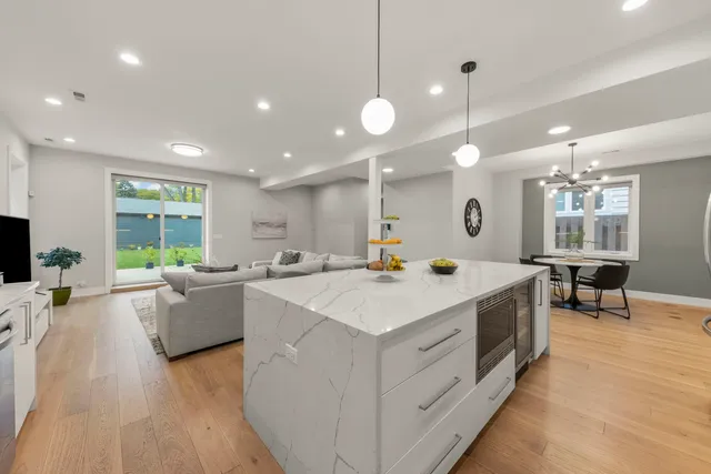 $1,250,000 | 1126 Pitner Avenue, Evanston, IL 60202