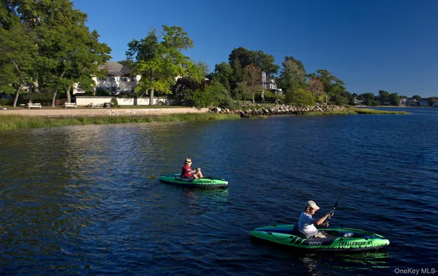 a picture of a bench in a building