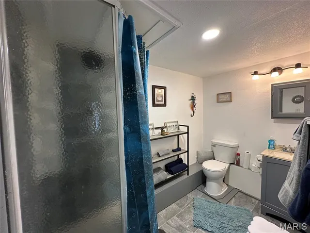 $87,000 | 10063 South Oriole Drive, Bismarck, MO 63624