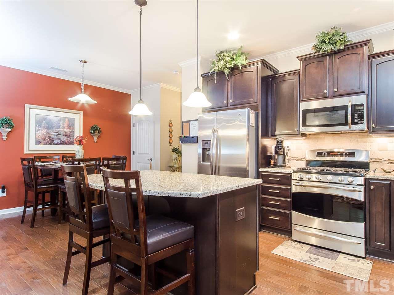 2433 Swans Rest Way Raleigh, NC 27606 - Photo 4 of 22
