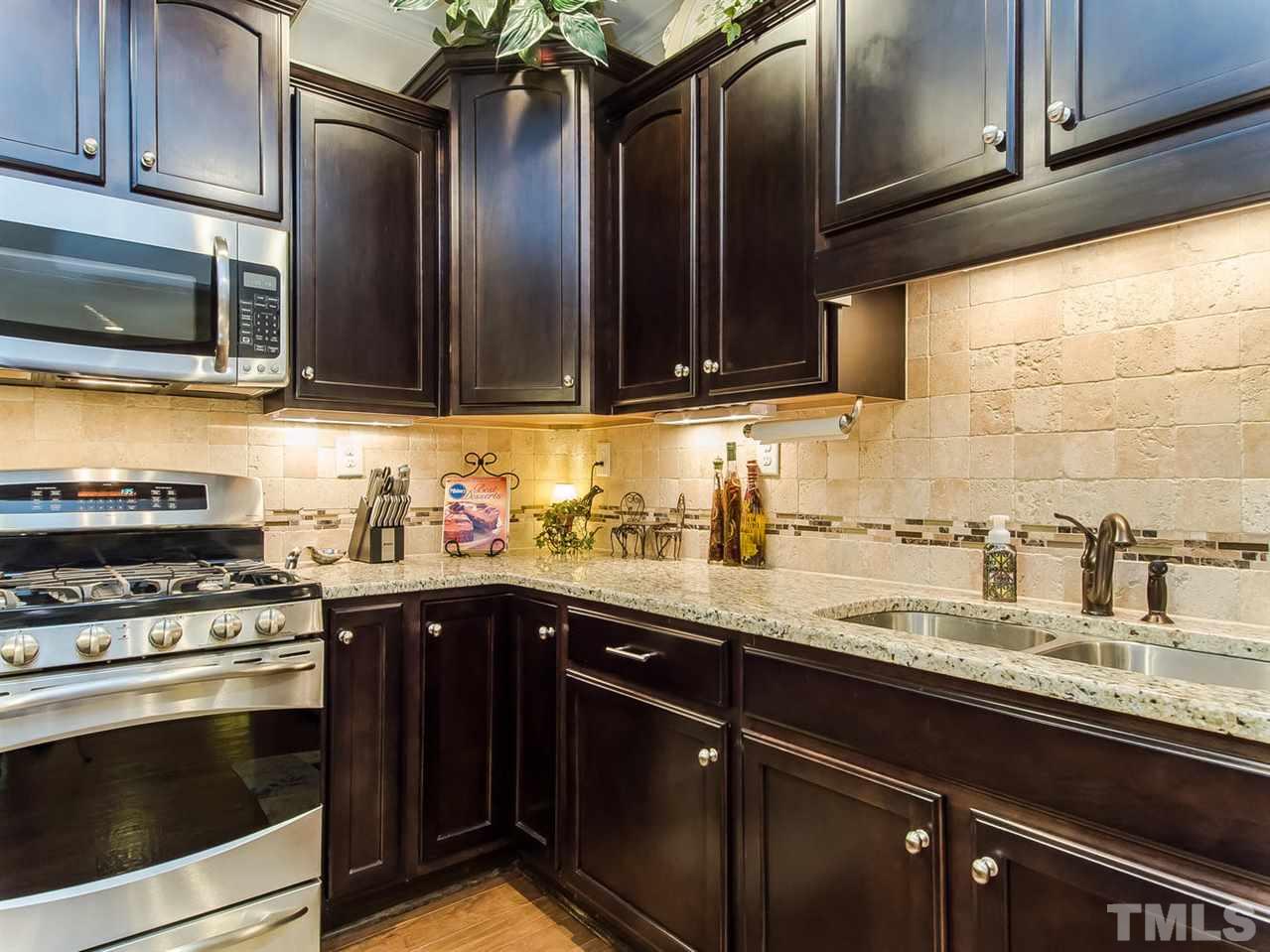 2433 Swans Rest Way Raleigh, NC 27606 - Photo 7 of 22