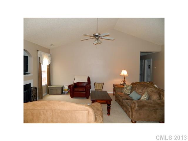 313 Pitts Road Catawba, SC 29704 - Photo 2 of 14 Gallery Image 2