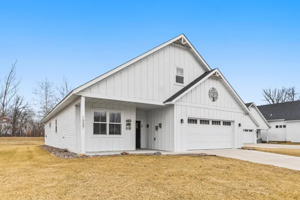 $368,000 | 1337 Prairie Lane, St. Croix Falls, WI 54024