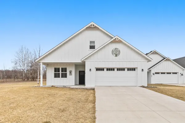 $368,000 | 1337 Prairie Lane, St. Croix Falls, WI 54024