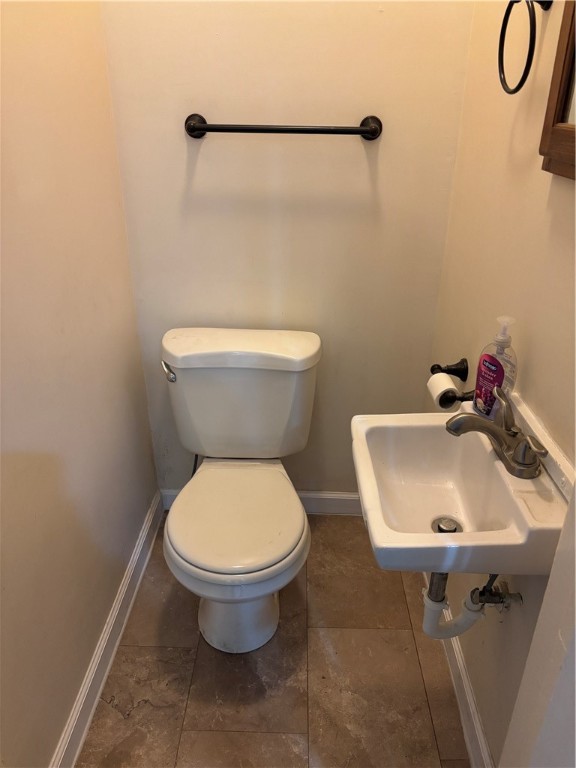 183 Wall Street Corning, NY 14830 - Photo 7 of 9 First Floor 1/2 bath