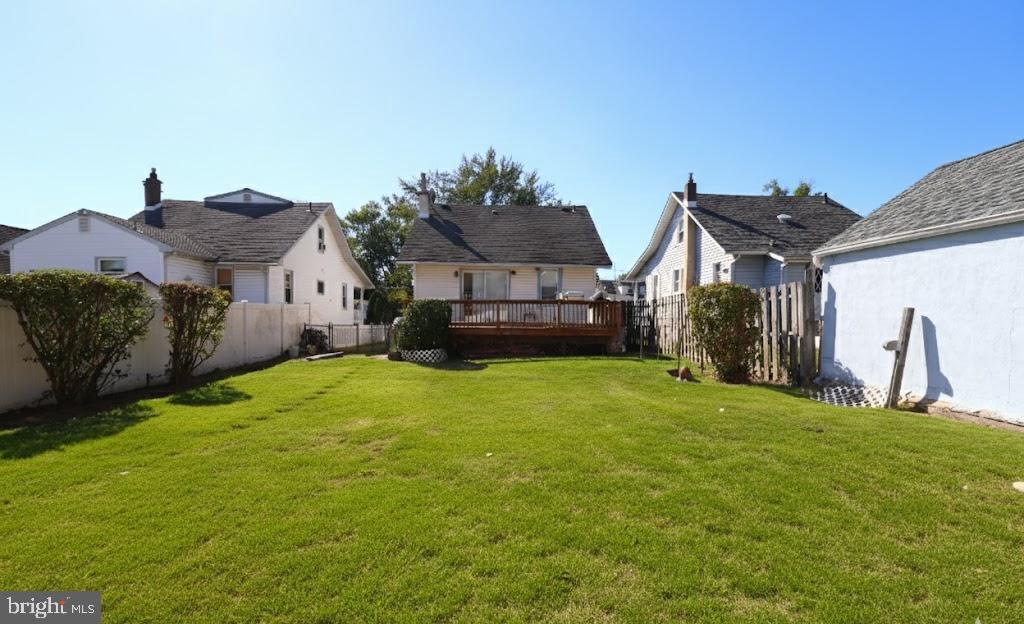 850 Orchard Avenue Runnemede, NJ 08078 - Photo 26 of 26 a house view with a garden space