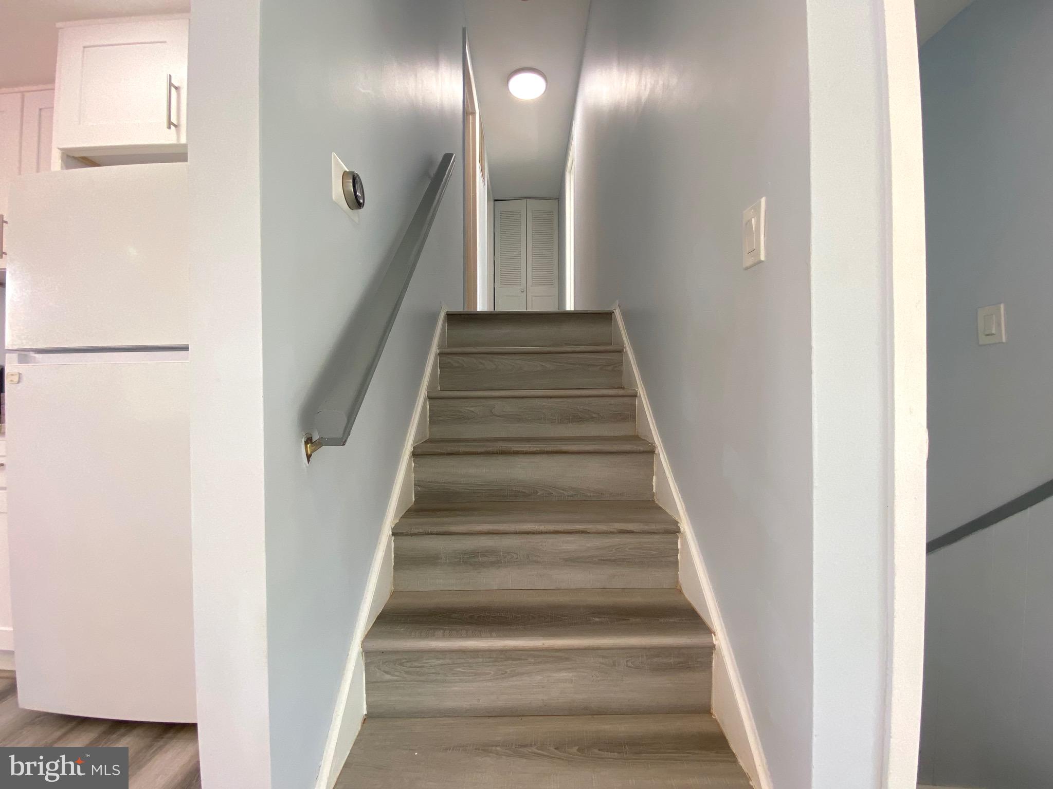 18 1st Light Court Rosedale, MD 21237 - Photo 7 of 29 a view of entryway