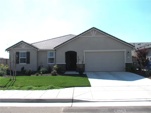$560,000 | 4758 Bellaire Avenue, Clovis, CA 93619