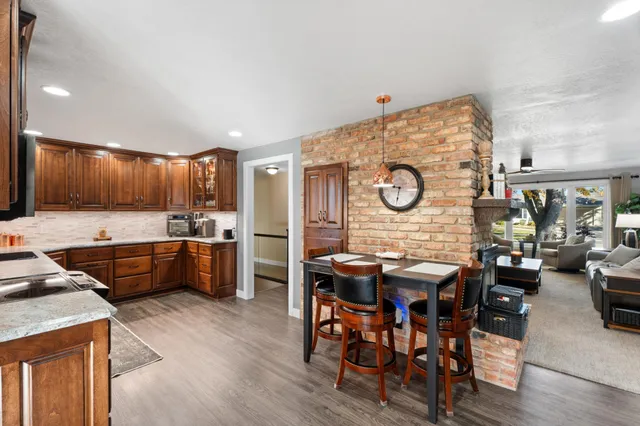 $392,000 | 957 Miles Drive, Worthington, MN 56187