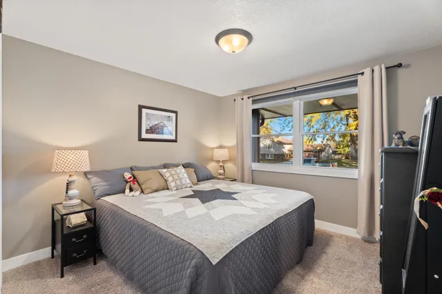 $392,000 | 957 Miles Drive, Worthington, MN 56187