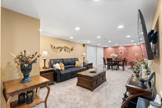 $392,000 | 957 Miles Drive, Worthington, MN 56187