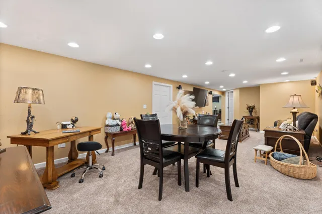 $392,000 | 957 Miles Drive, Worthington, MN 56187