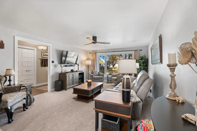 $392,000 | 957 Miles Drive, Worthington, MN 56187