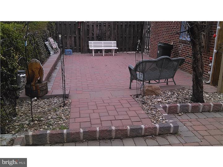 2222 Rhawn Street Philadelphia, PA 19152 - Photo 9 of 24 Patio