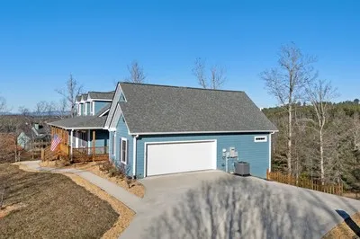 $774,900 | 405 Lola Drive, Blairsville, GA 30512