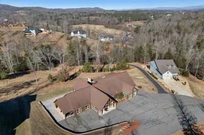 $774,900 | 405 Lola Drive, Blairsville, GA 30512