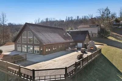 $774,900 | 405 Lola Drive, Blairsville, GA 30512