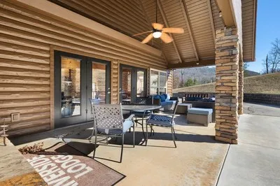 $774,900 | 405 Lola Drive, Blairsville, GA 30512